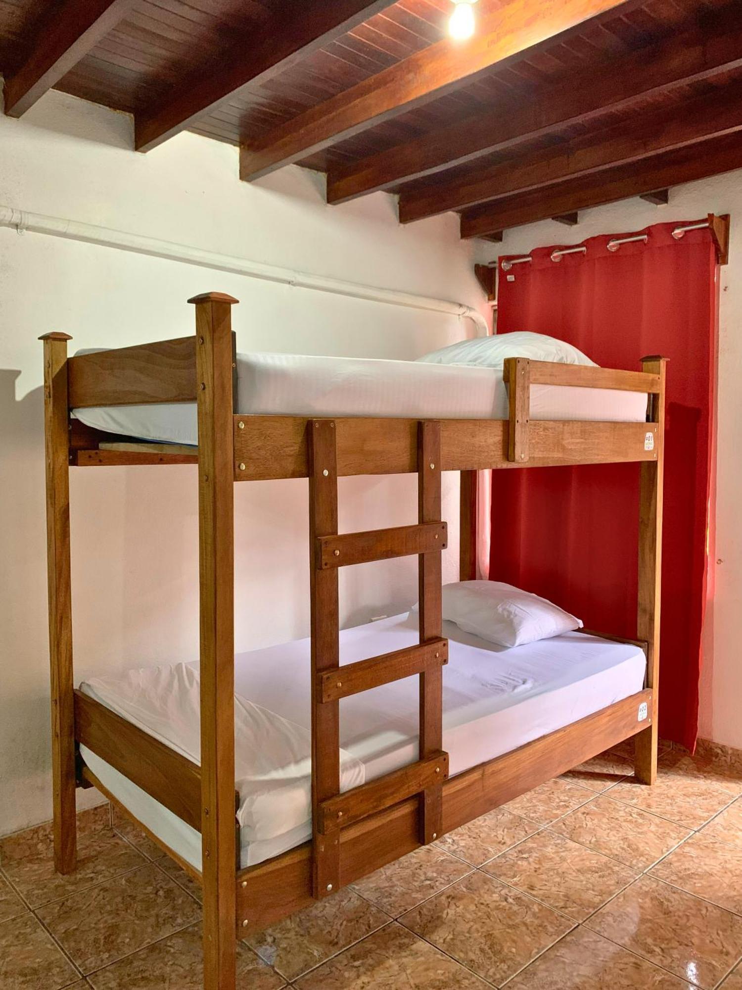 Arenal Sloth Hostel Ла Фортуна Экстерьер фото