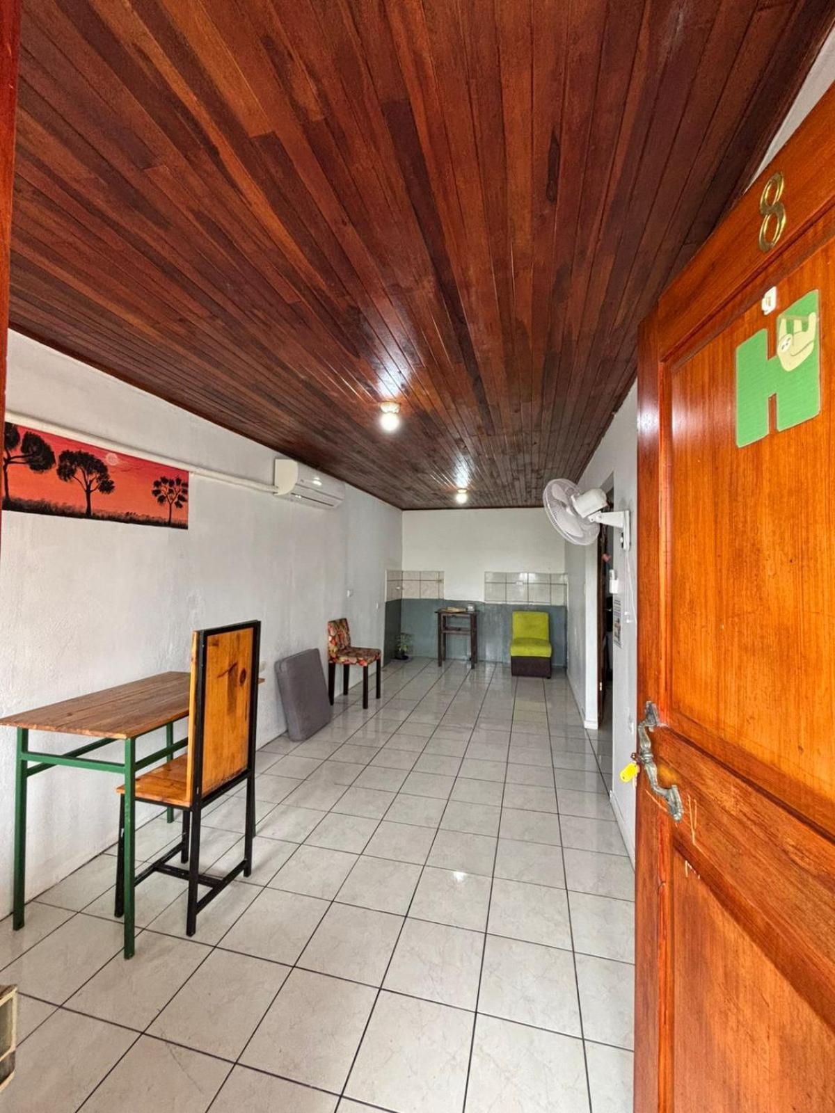 Arenal Sloth Hostel Ла Фортуна Экстерьер фото
